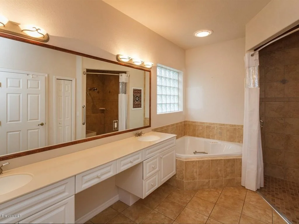 Photo of 933 Spring Oak Drive