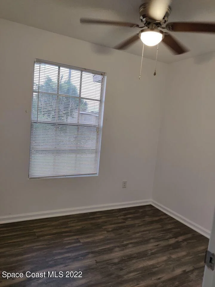 Photo of 1114 Abbey Circle NE