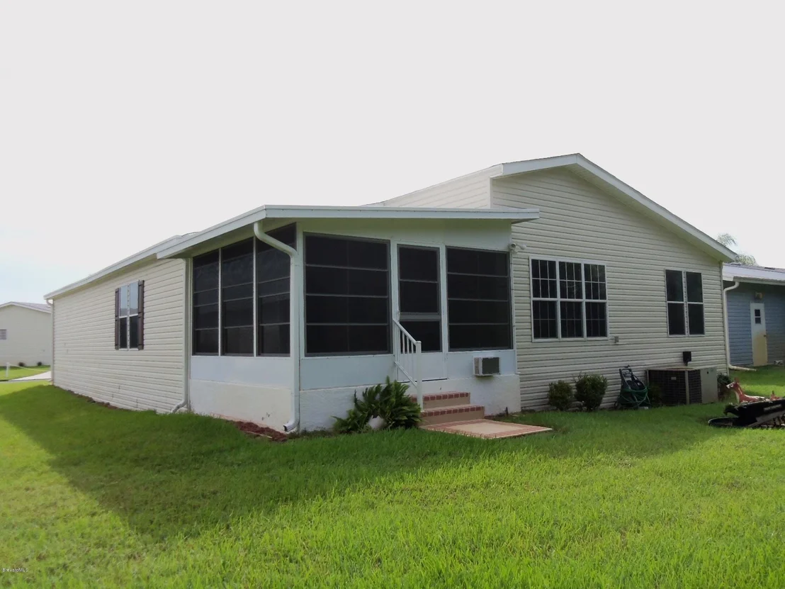 Photo of 475 Outer Drive