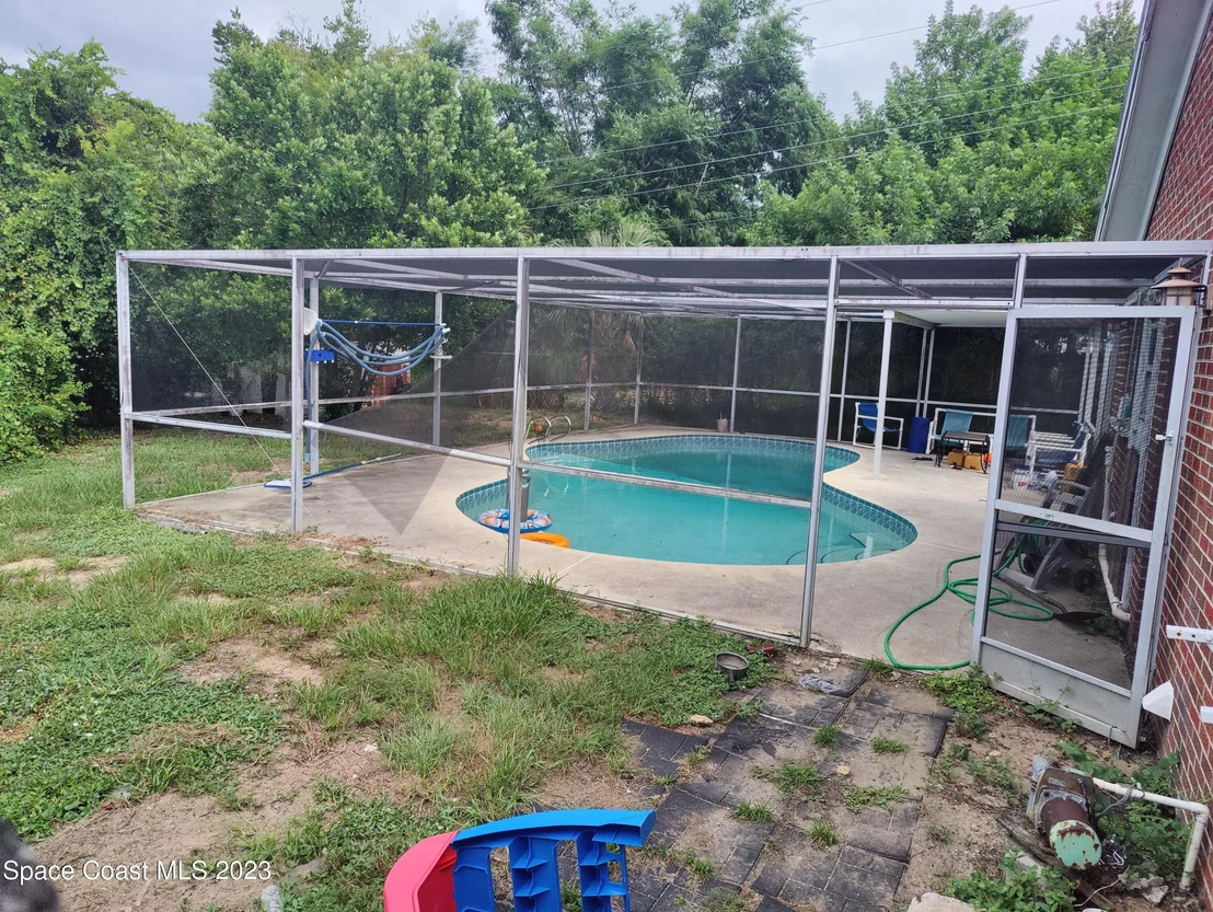 Photo of 1650 Leach Circle