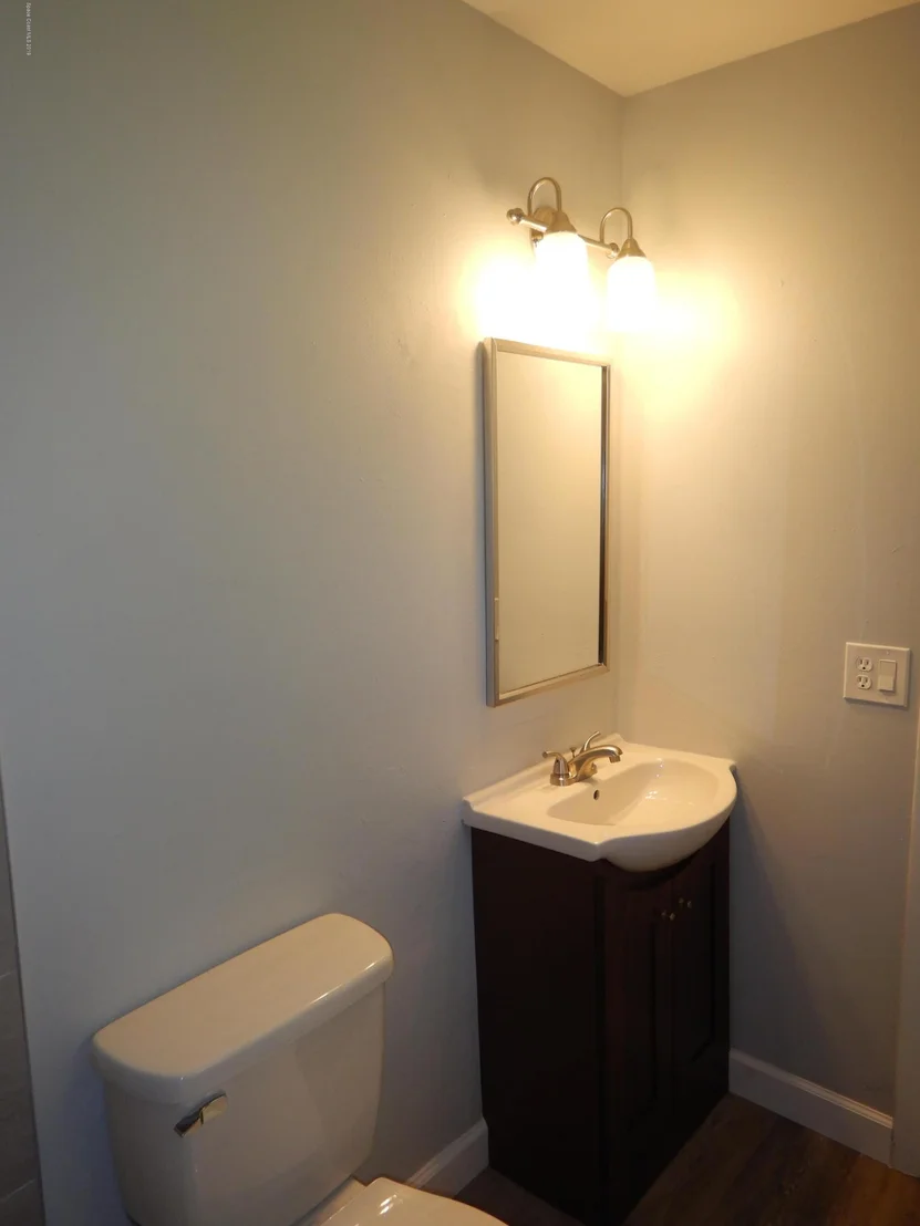 Photo of 2911 Pembroke Road