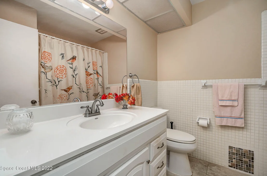 Photo of 1037 Fairlawn Drive