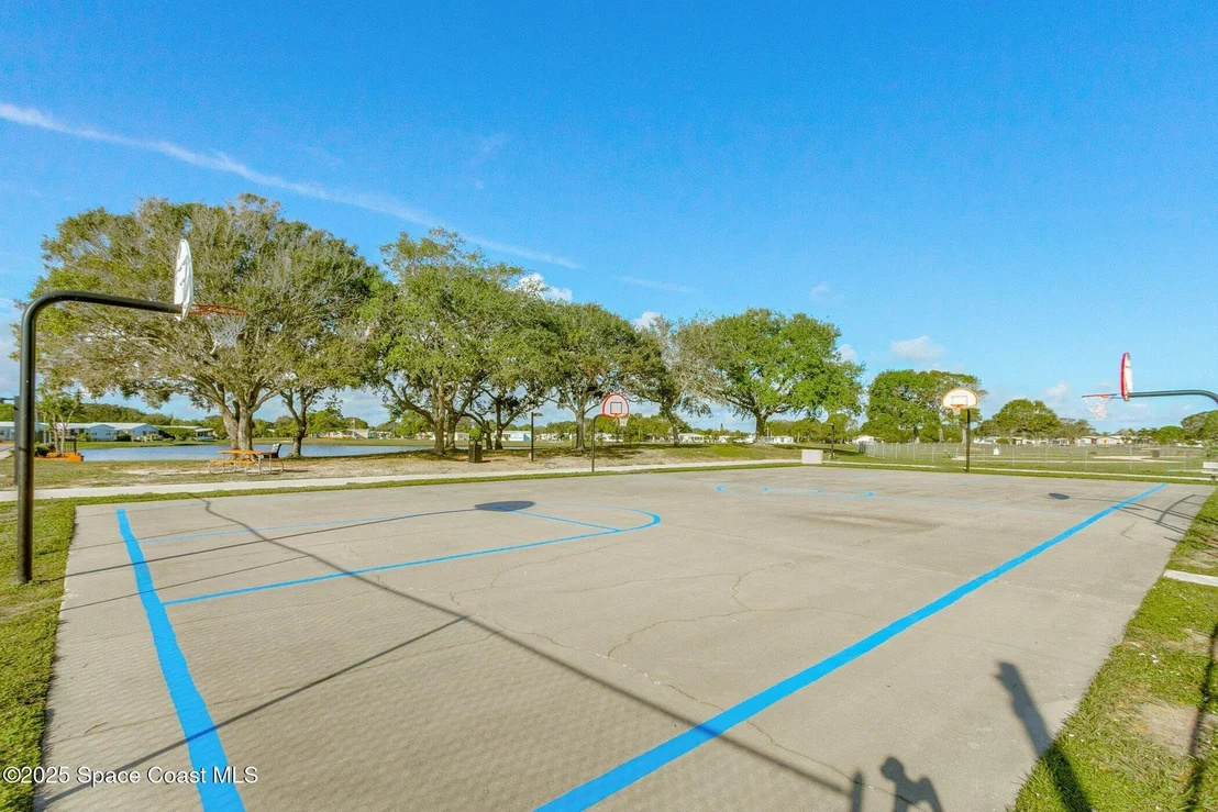 Photo of 641 Hyacinth Circle