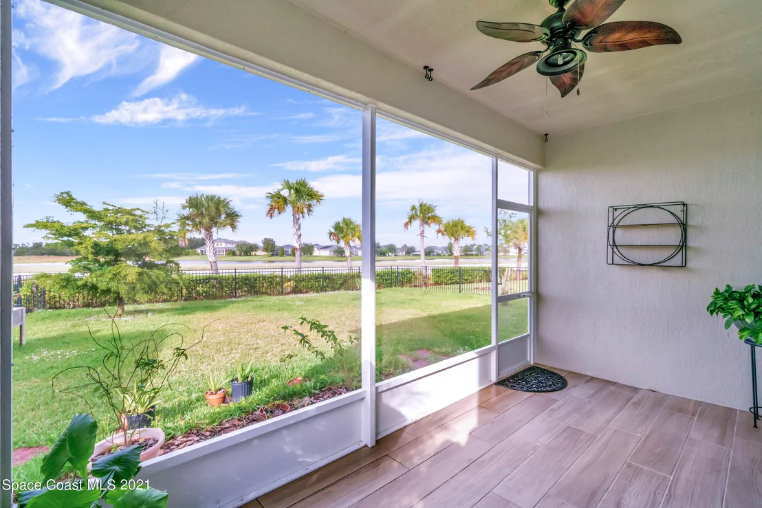 Photo of 7357 Bluemink Lane