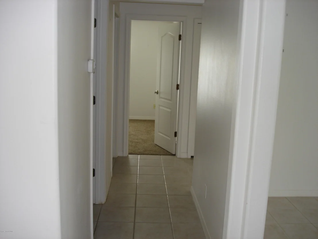 Photo of 1050 NE Pine Creek Circle NE