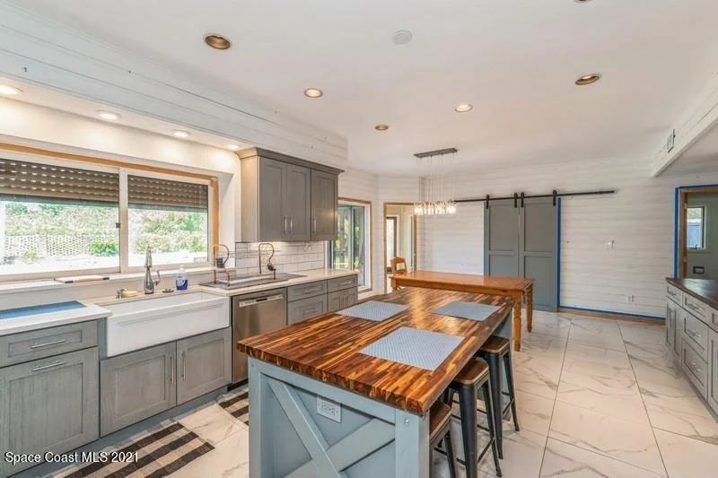 Photo of 1221 Sand Pine Circle