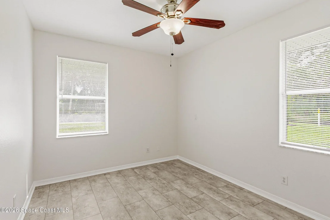 Photo of 1150 Meadowbrook Road NE