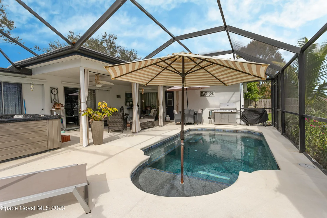 Photo of 2553 Nobility Avenue