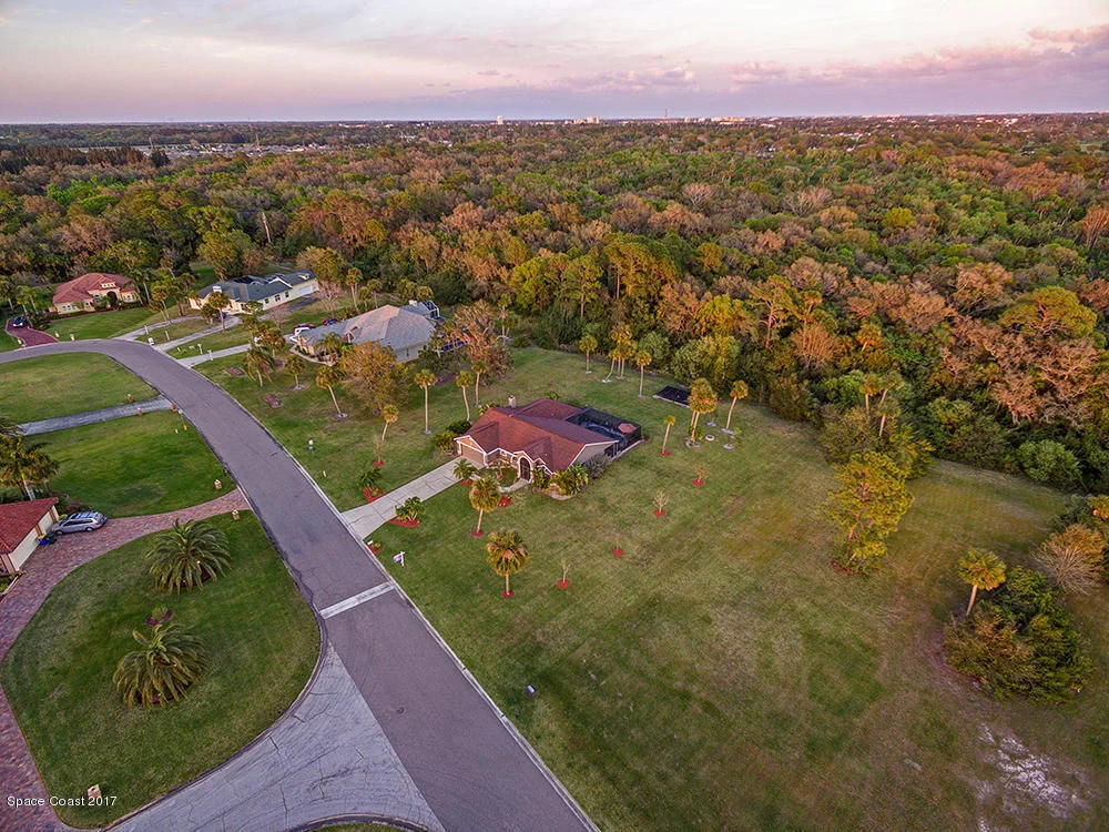 Photo of 904 Bluegrass Lane