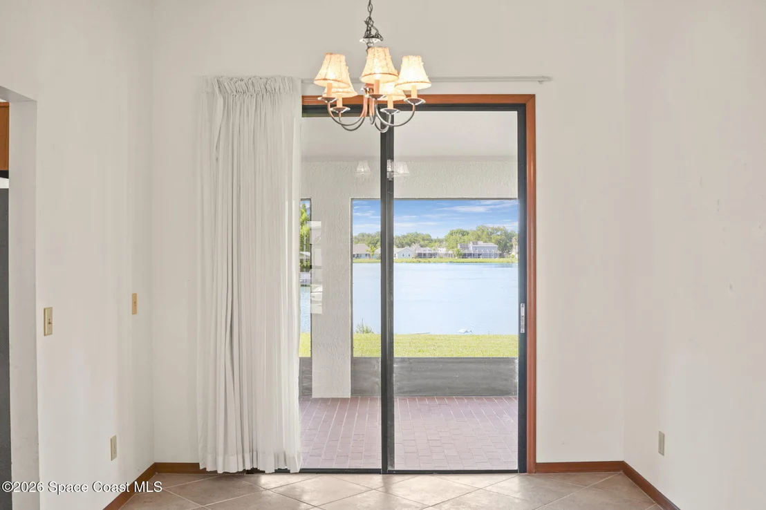 Photo of 1246 Lakeview Drive
