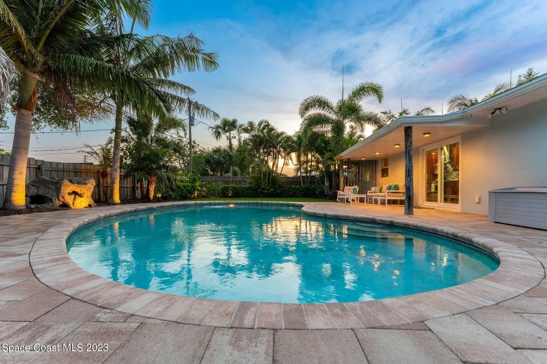 Photo of 425 Cinnamon Drive