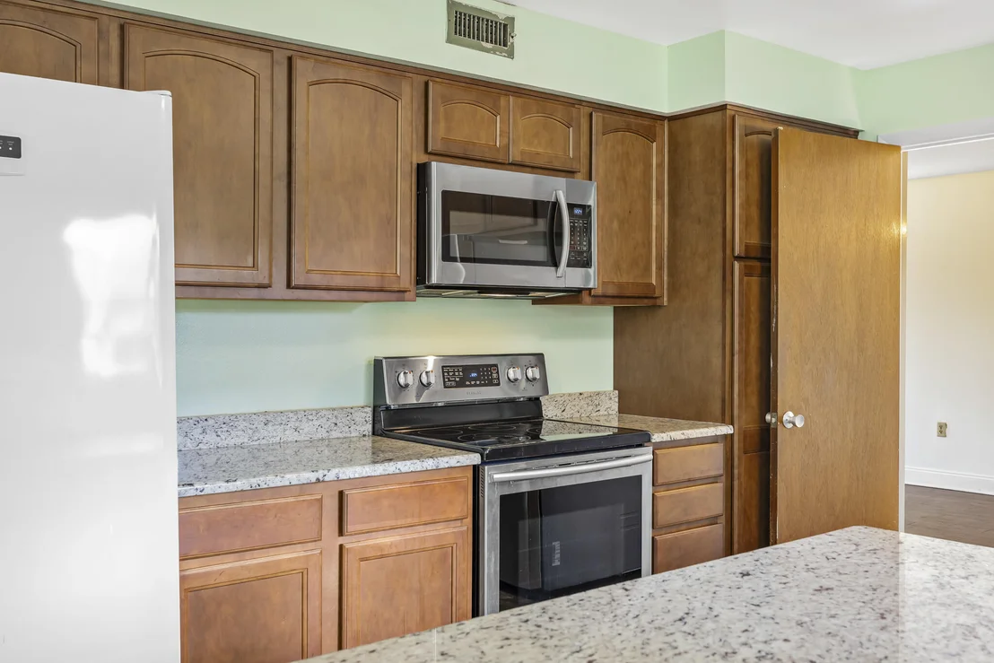 Photo of 455 Pine Boulevard