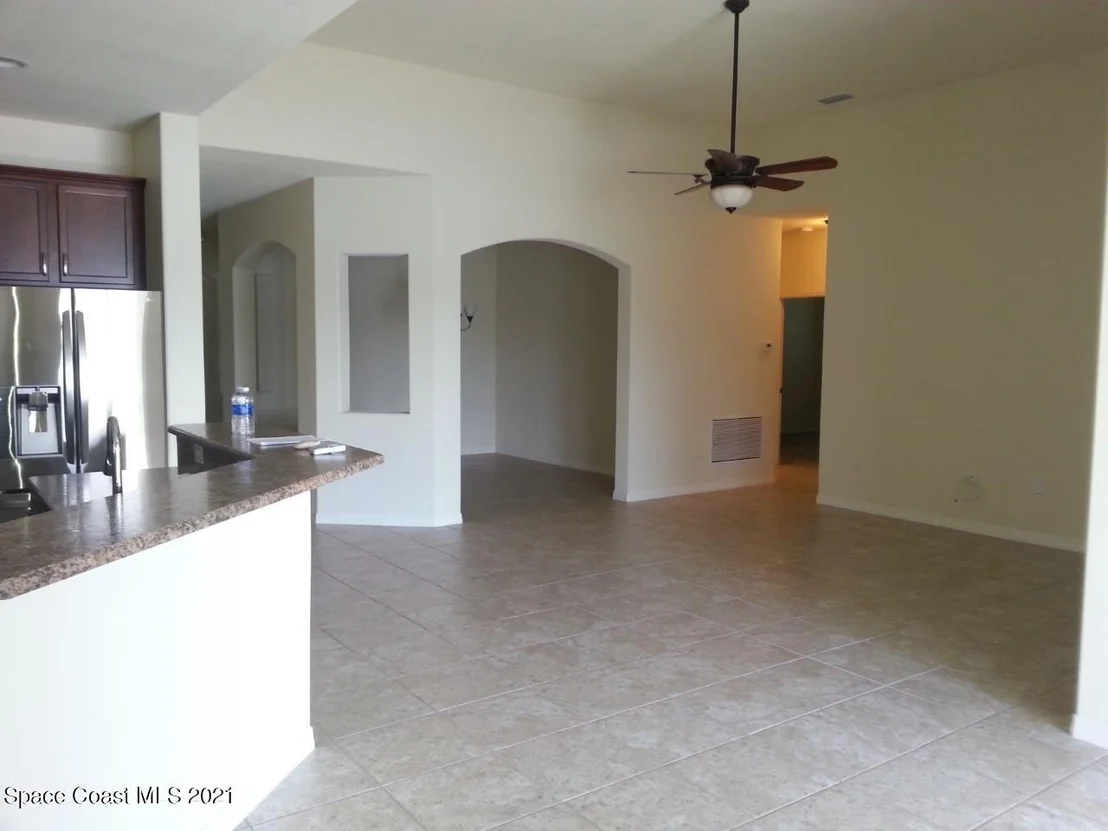 Photo of 1771 Bridgeport Circle