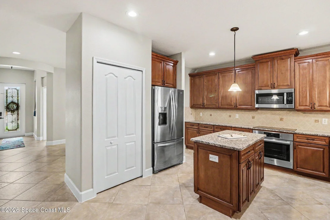 Photo of 334 Point Lobos Drive