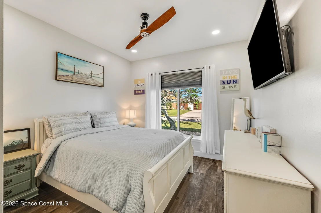 Photo of 447 Sandy Key