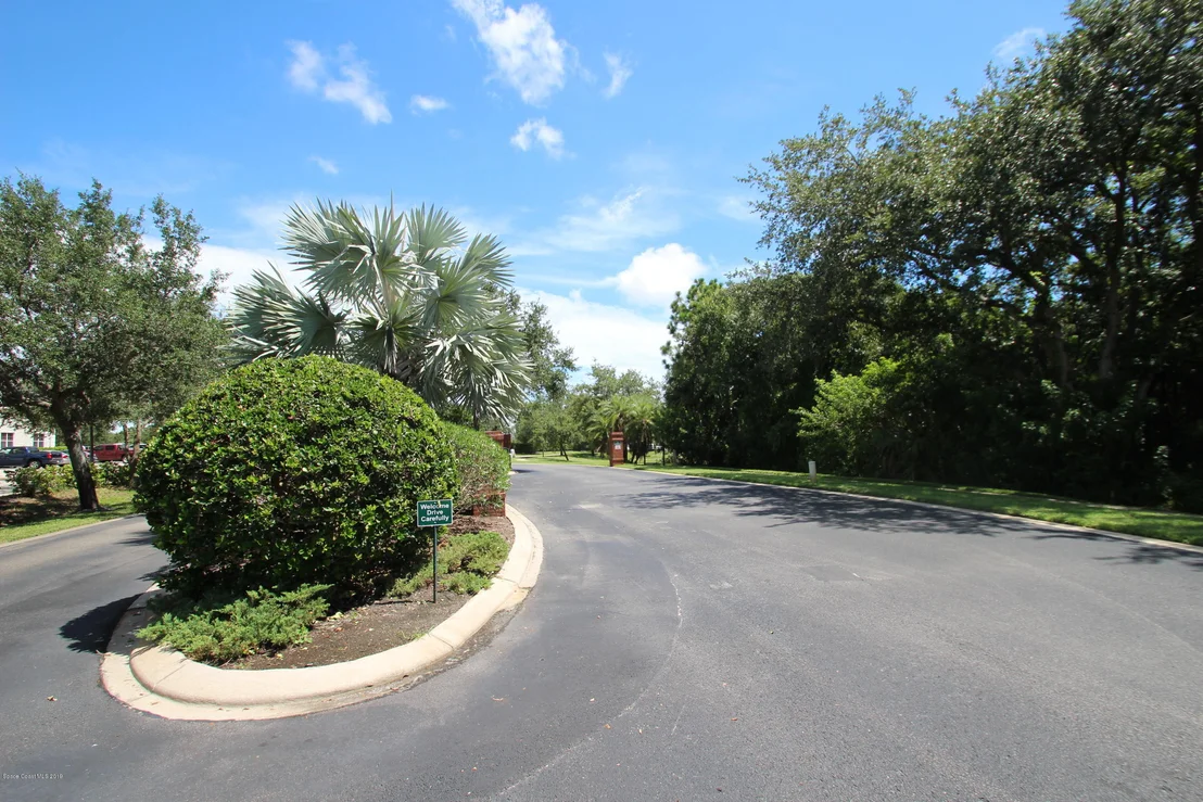 Photo of 1143 Spring Oak Drive