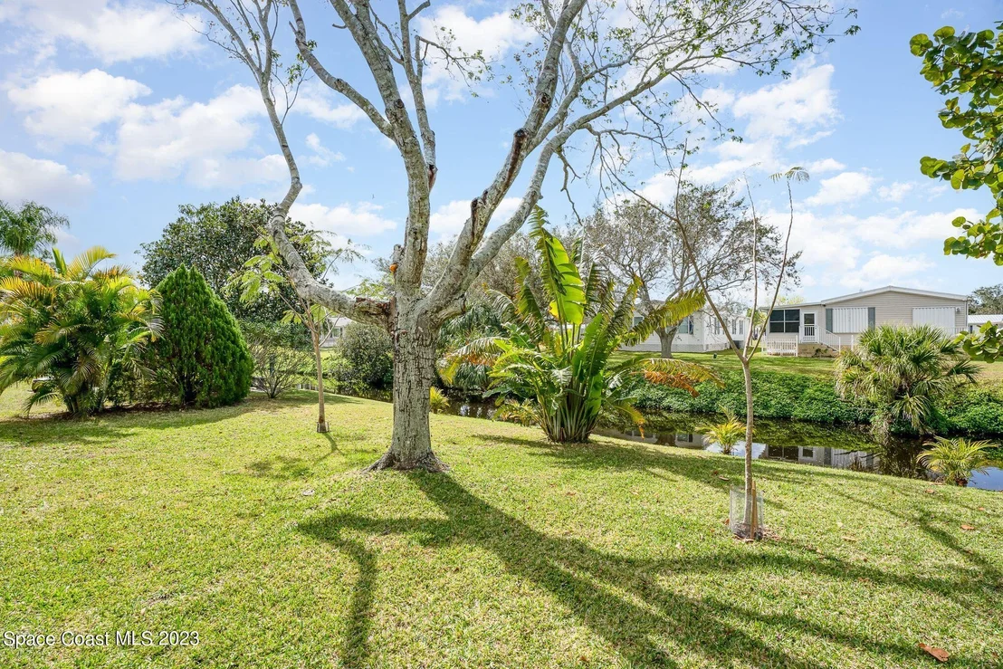 Photo of 1081 Barefoot Circle