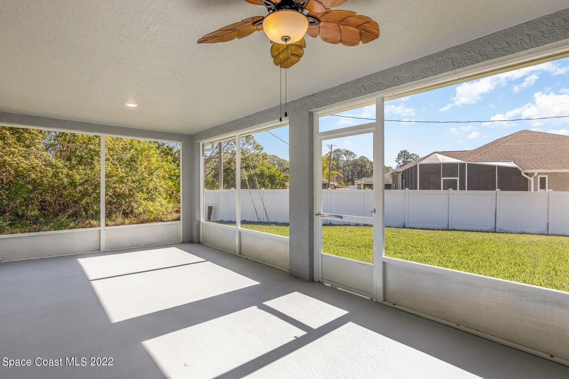 Photo of 1815 Dragon Road SE