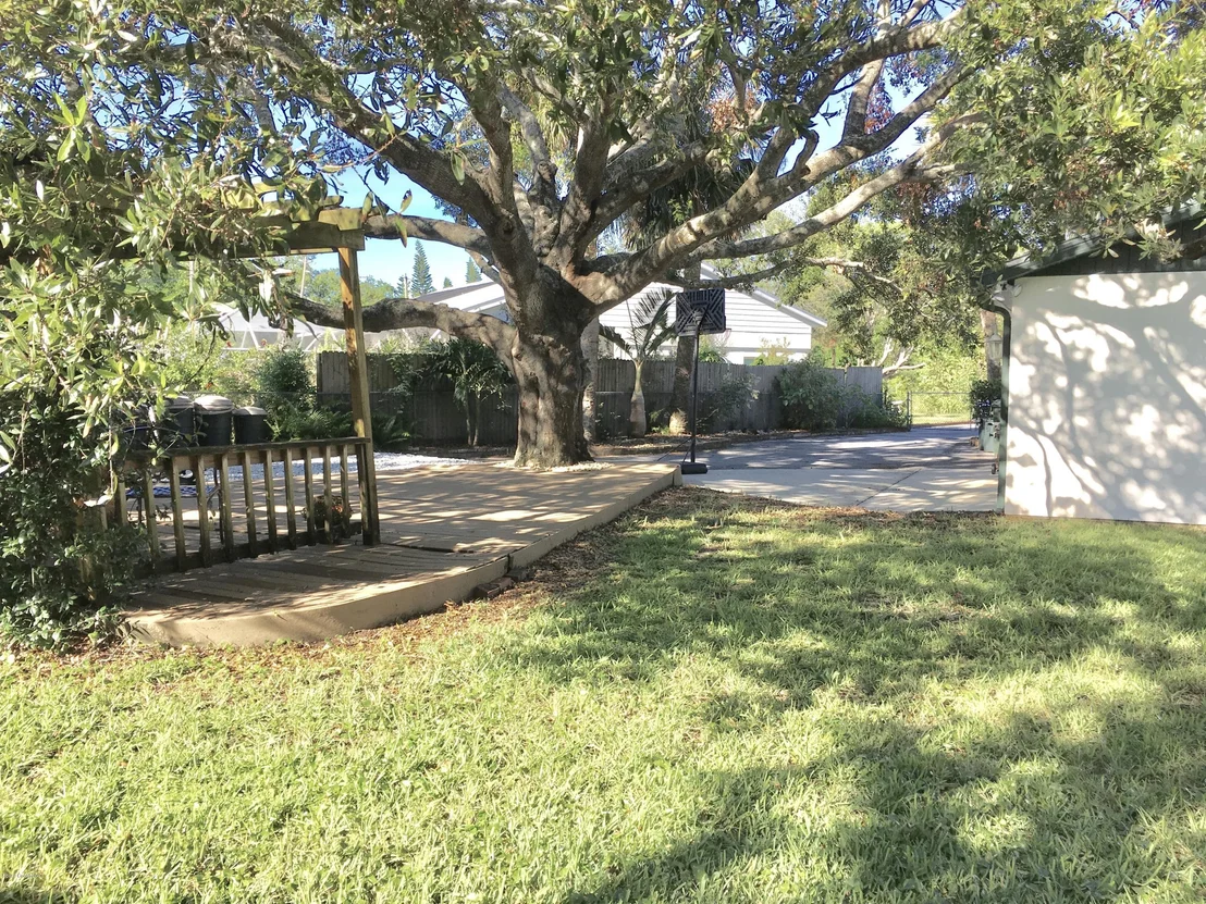 Photo of 27 S Hardee Circle S