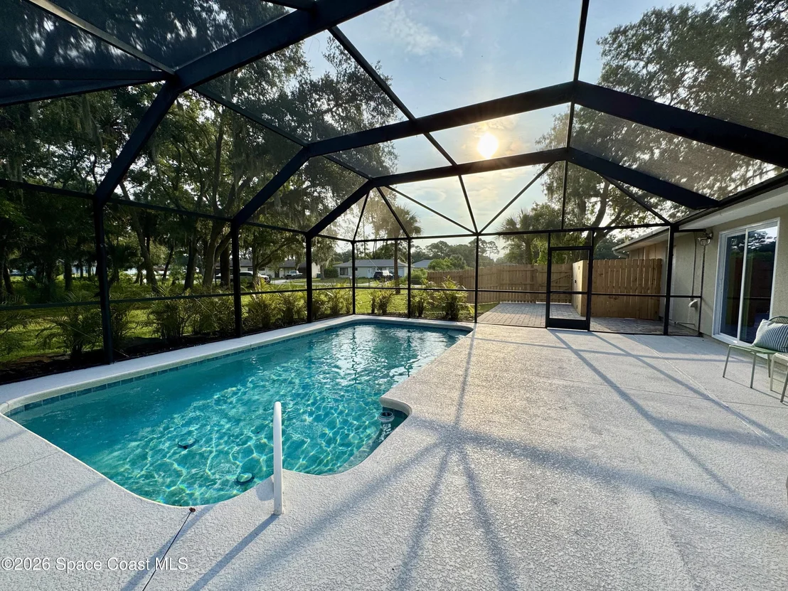 Photo of 1190 Grapefruit Road SE