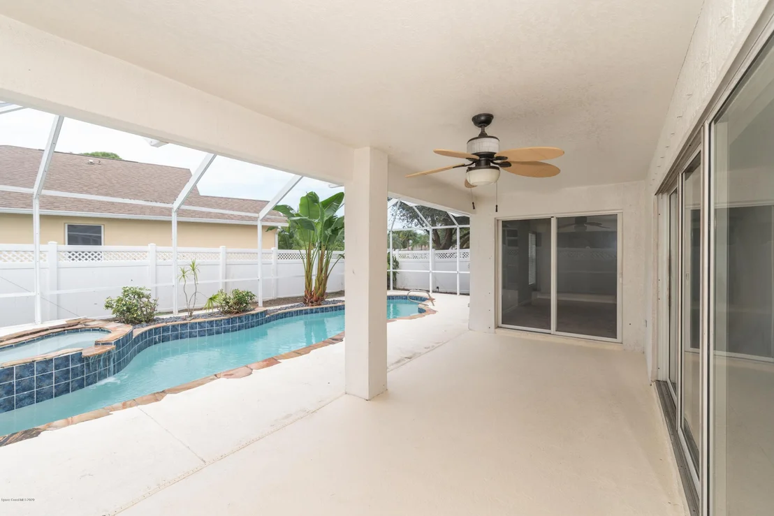 Photo of 455 Sedgewood Circle