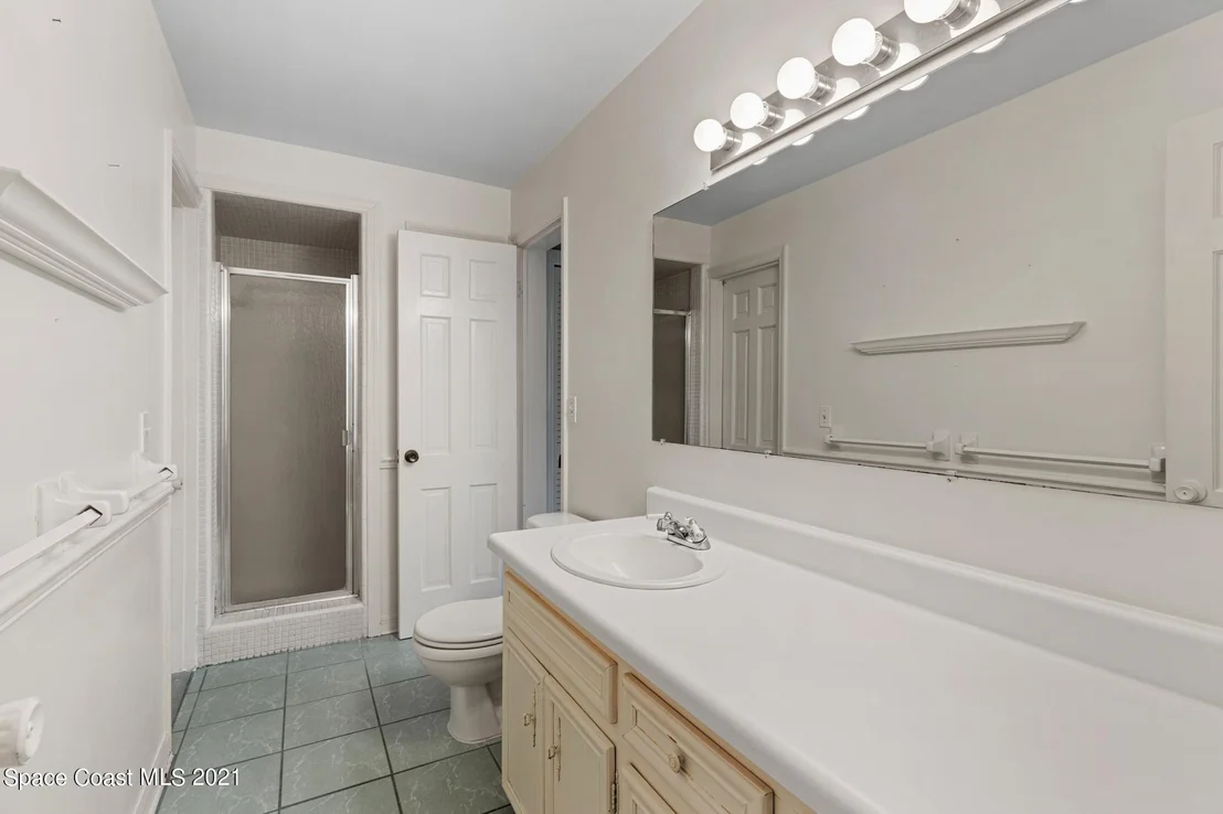 Photo of 110 Oakledge Drive