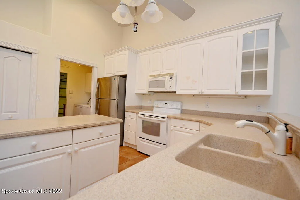 Photo of 3190 Aurora Road