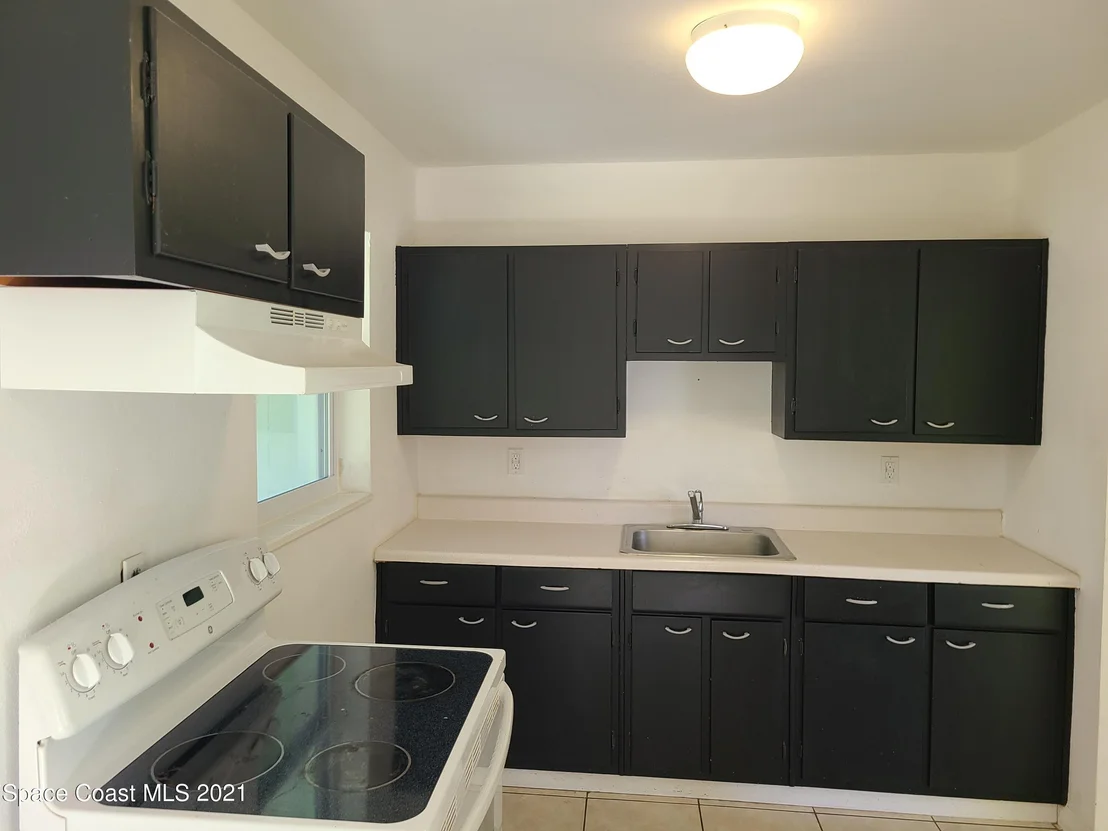 Photo of 1061 Cable Lane NE