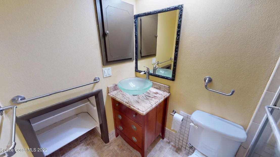 Photo of 272 E Haven Drive