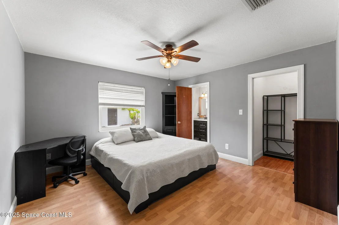 Photo of 2807 Golfview Drive