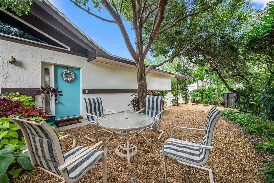 Photo of 210 Bayhead Drive