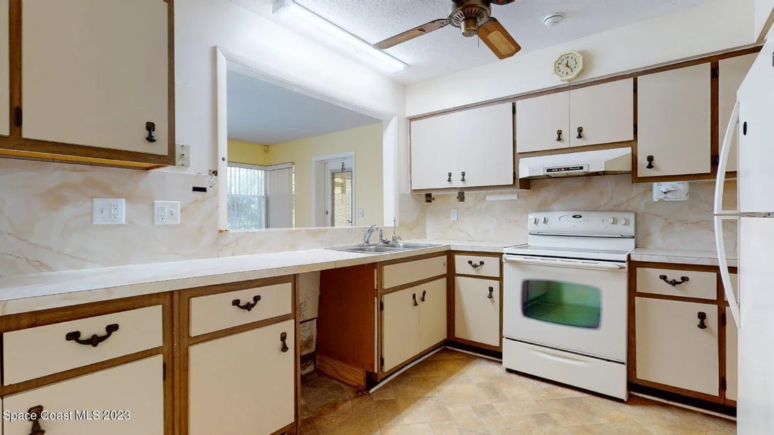 Photo of 813 Vance Circle NE