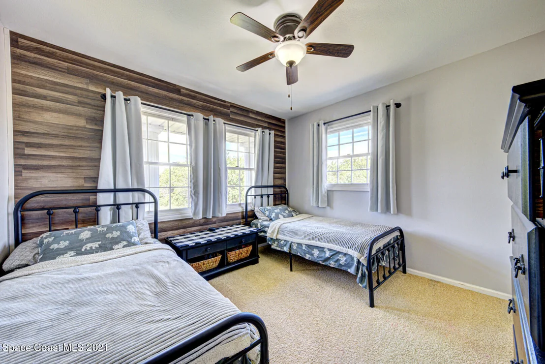 Photo of 200 Saldon Lane