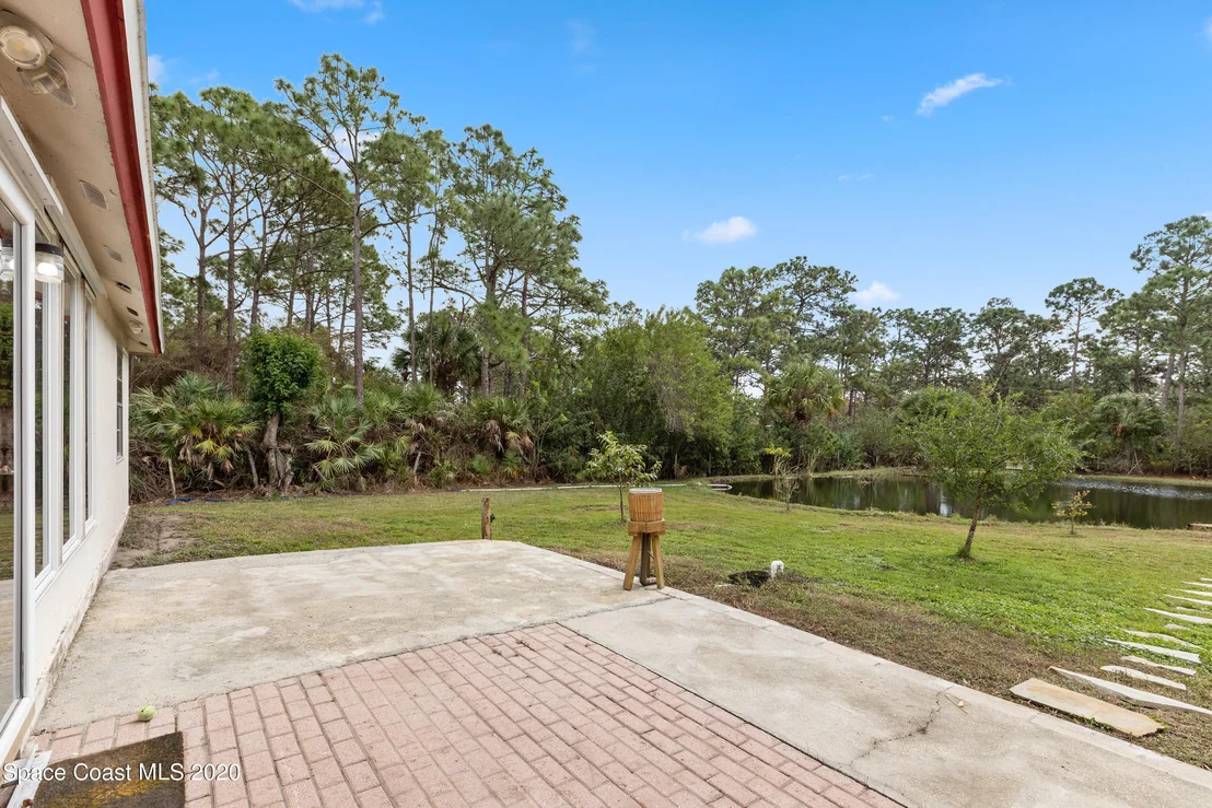 Photo of 1531 Hall Road
