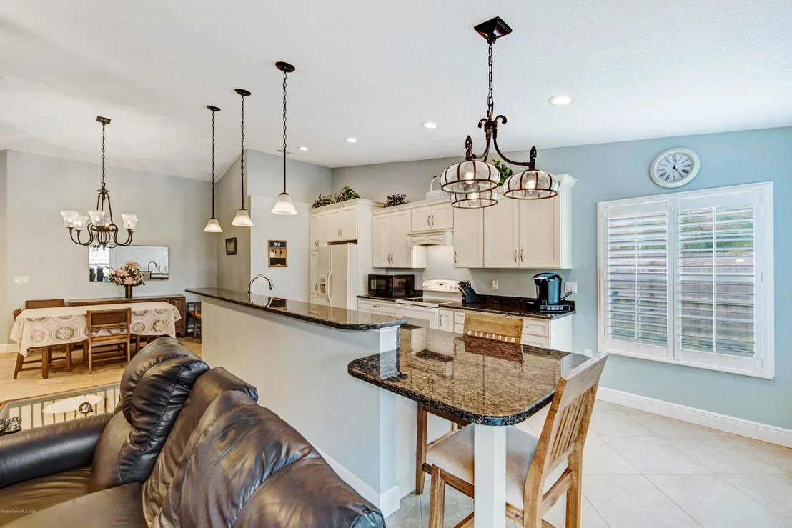 Photo of 1236 Walnut Grove Way