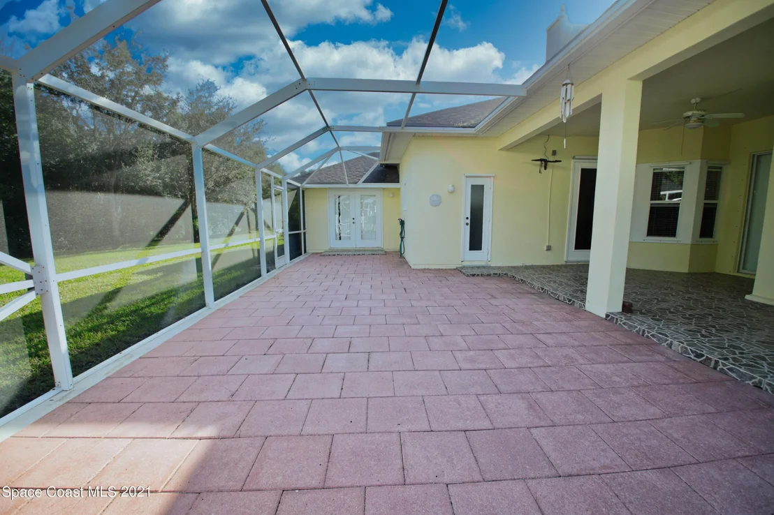 Photo of 6439 53rd Circle