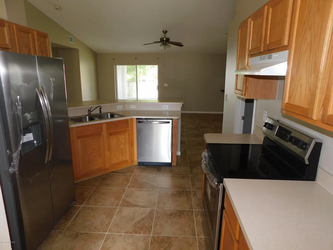 Photo of 1083 Del Mar Circle