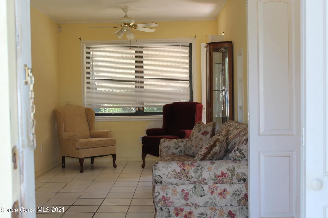 Photo of 1054 Cable Lane NE