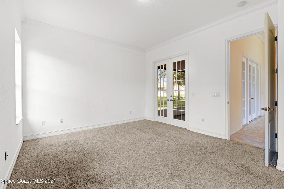 Photo of 869 Seven Gables Circle SE