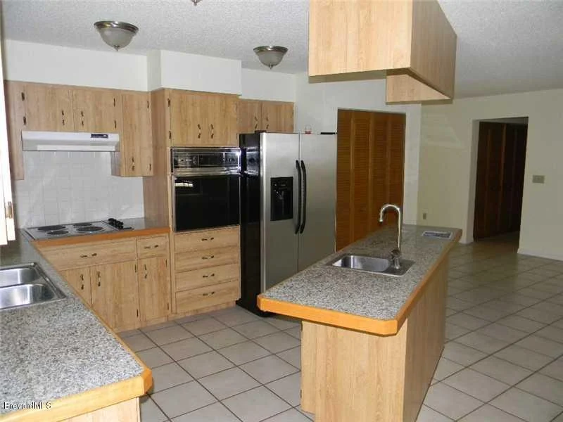 Photo of 9830 Oak Trail