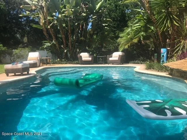 Photo of 40 Barton Avenue