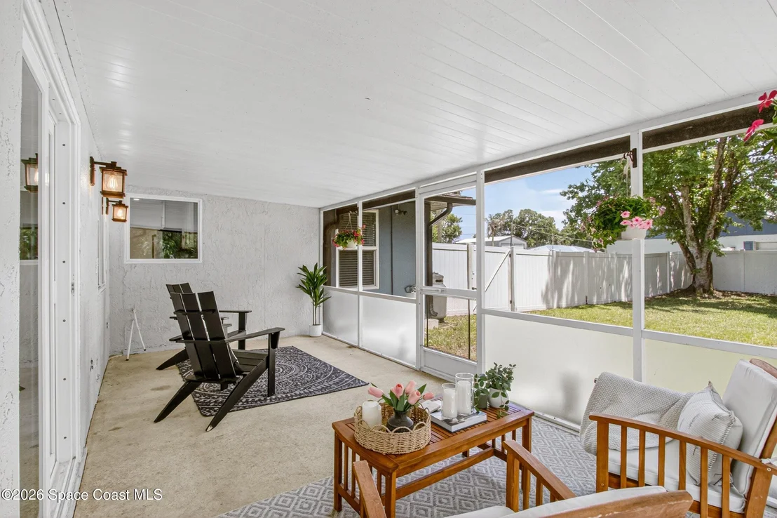 Photo of 3255 Hield Road
