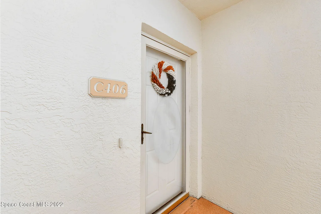 Photo of Unit 406 at 104 Riverside Drive