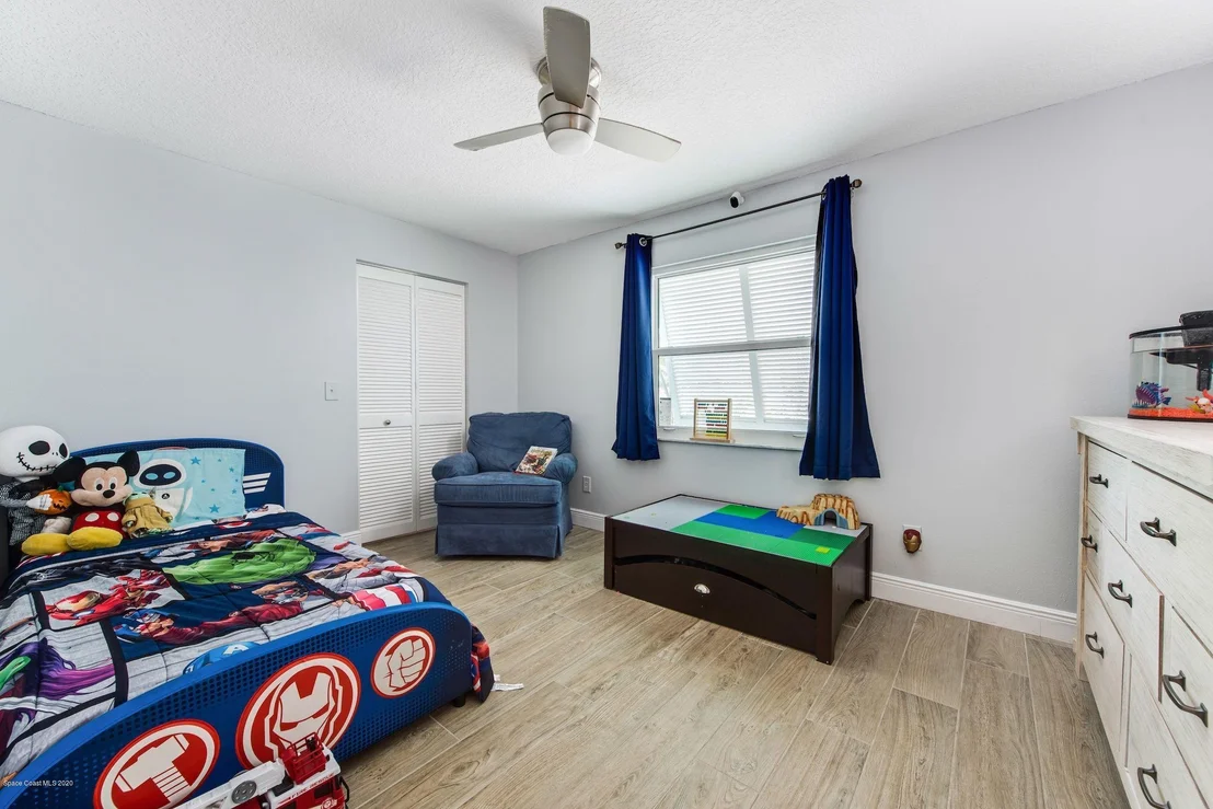 Photo of 229 Chalet Avenue
