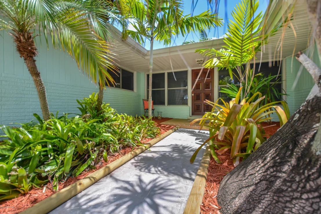Photo of 460 Oak Ridge Drive