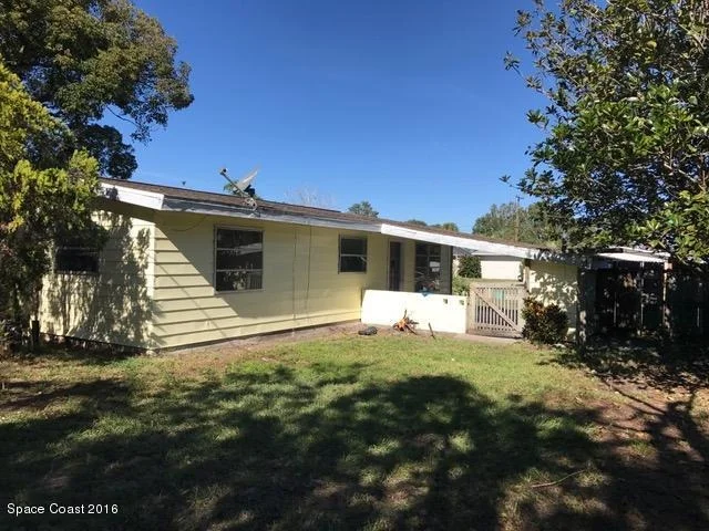 Photo of 2887 Rouen Avenue