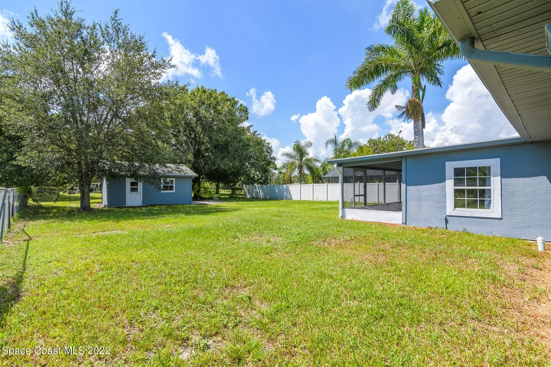 Photo of 1861 Trimble Road