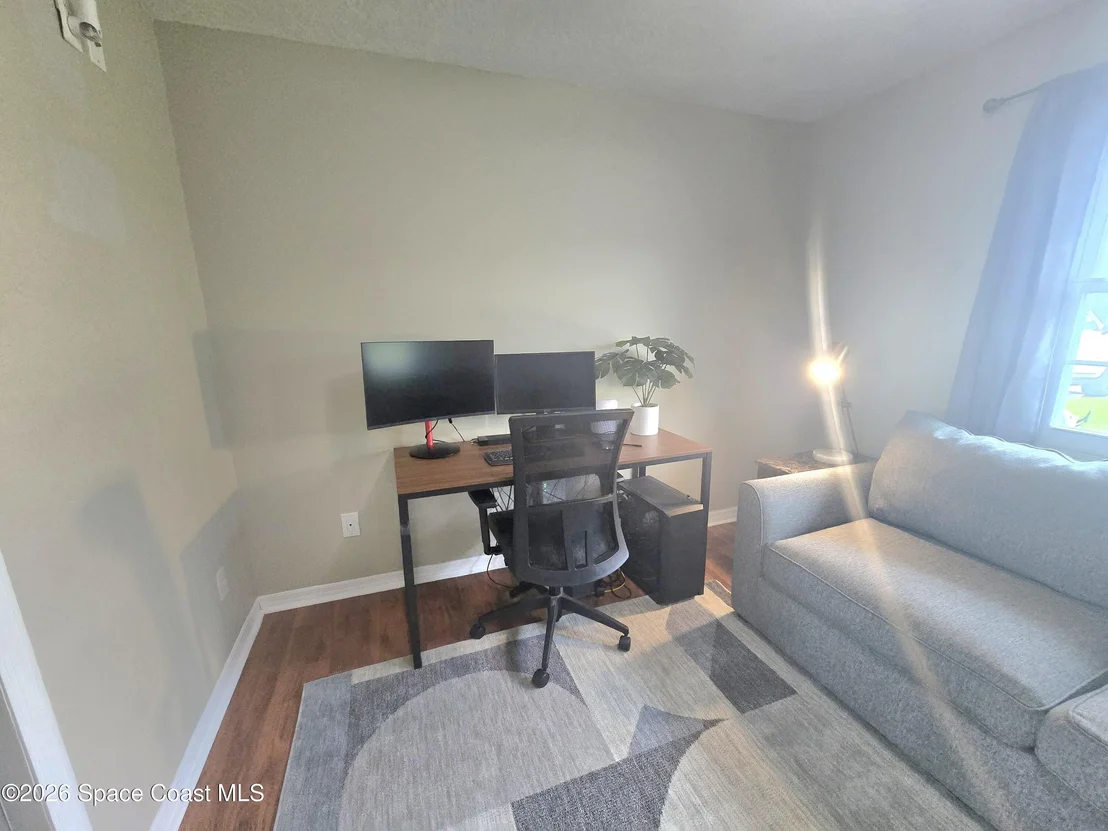 Photo of 910 Ithaca Avenue SE