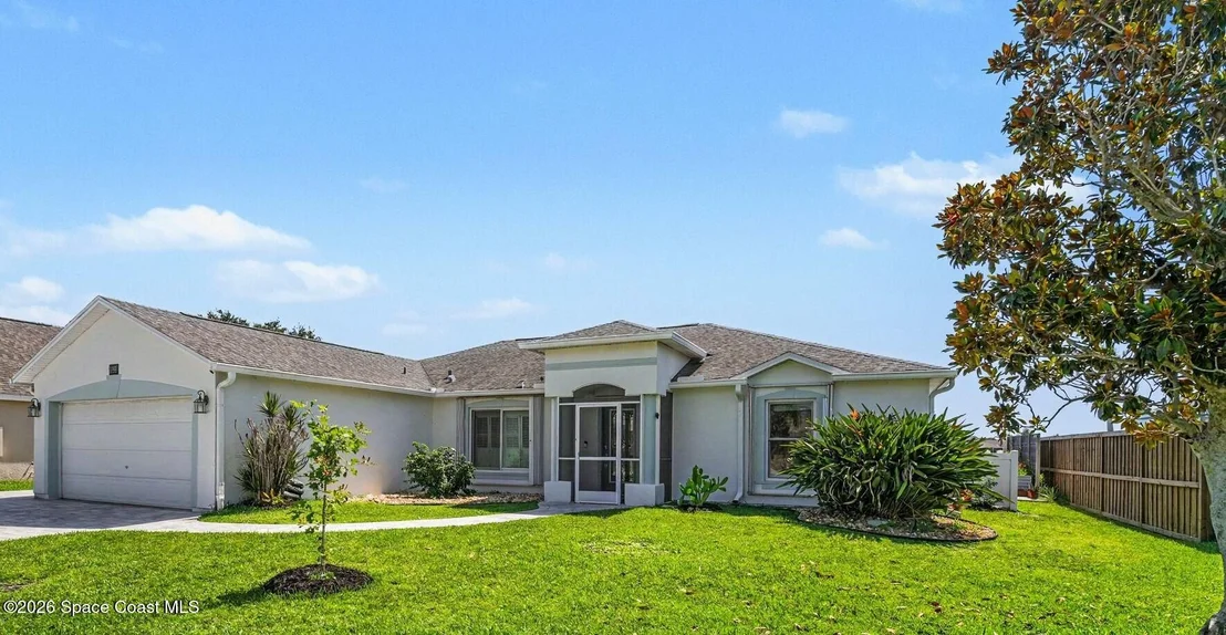 Photo of 1102 Egret Lake Way