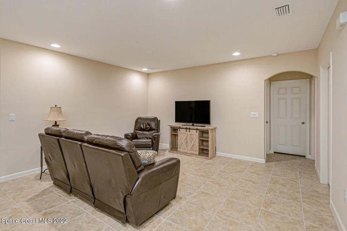Photo of 1275 Fuji Drive